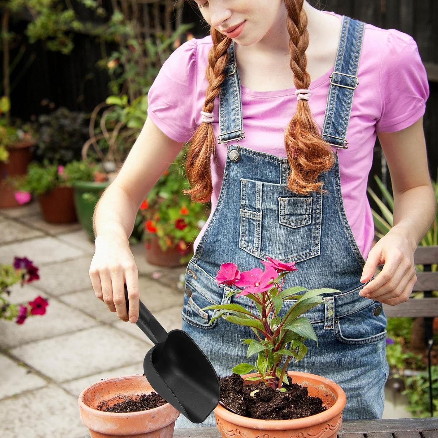 Garden Hand Trowel – Durable Heavy Duty Plastic for Easy Digging - Image 3