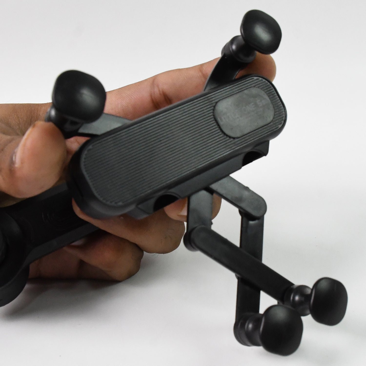Car Phone Holder - 360 - Adjustable Vent Mount for All Phones | Velvet Wheels - Image 4