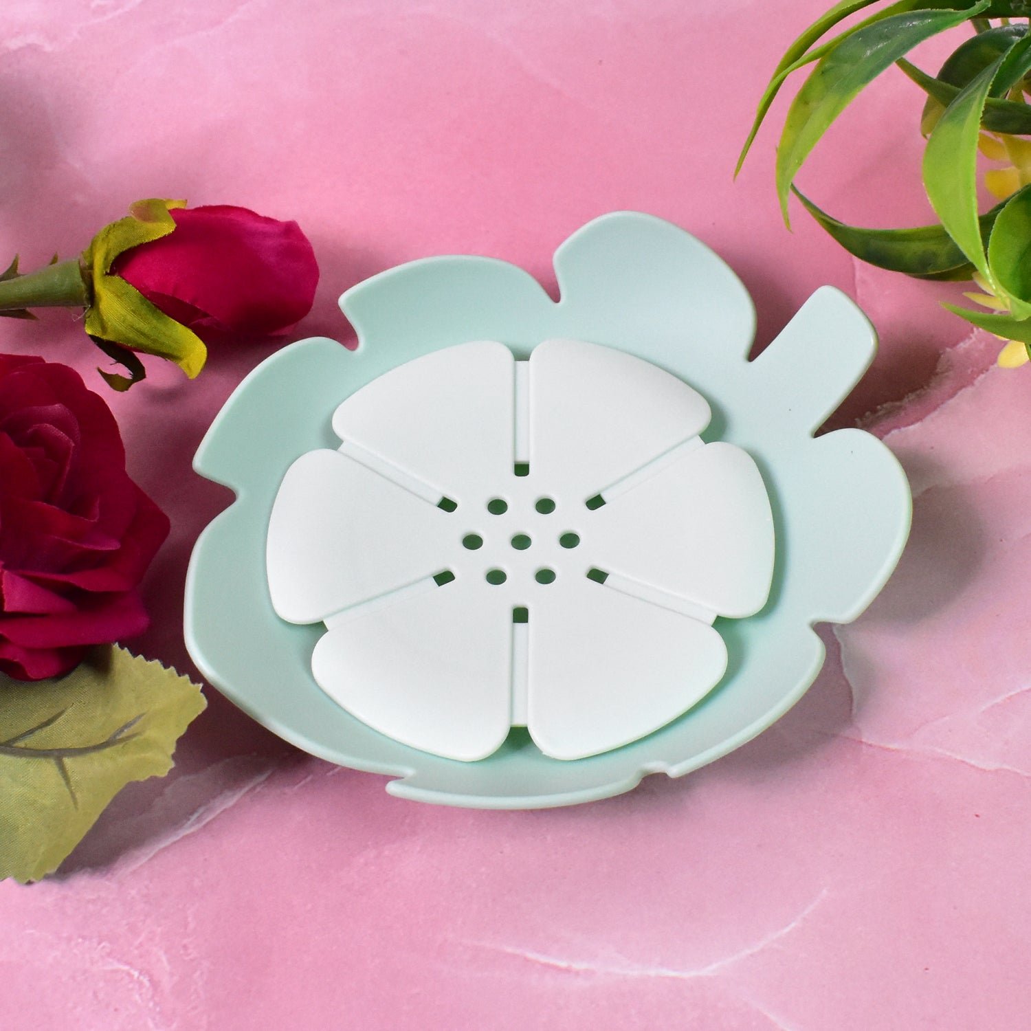 Plastic Soap Dish - Self-Draining Floral Design | VelvetBubbles - Image 4