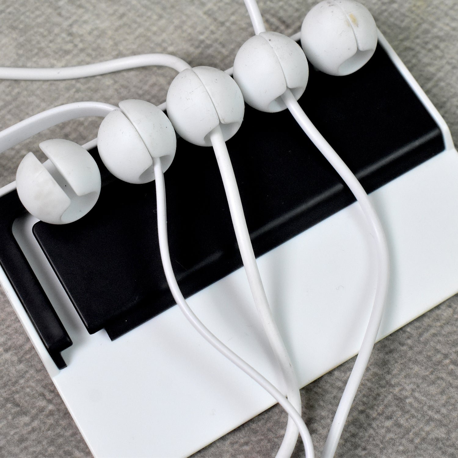 Cable Management Clip – Keep Wires Neat & Clutter-Free - Image 4