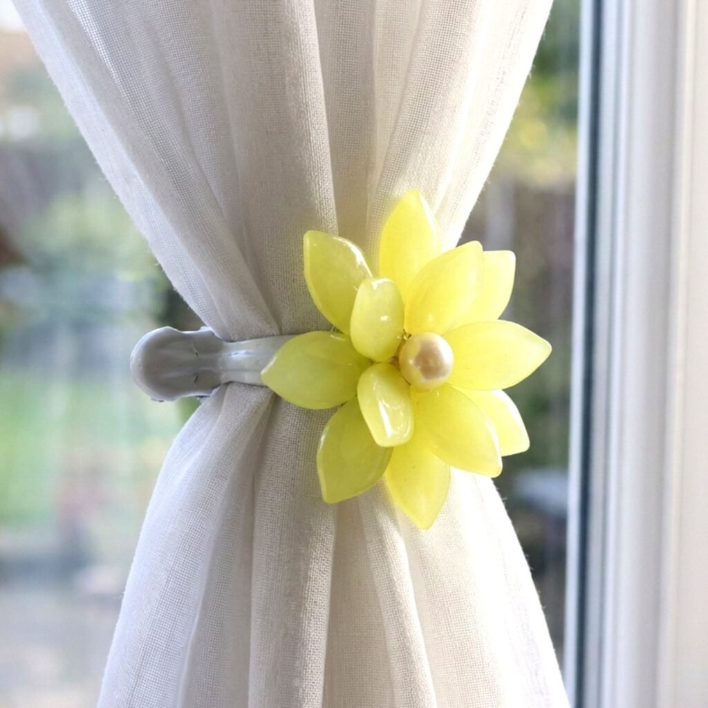 Decorative Curtain Tieback – Elegant Floral Beaded Rope