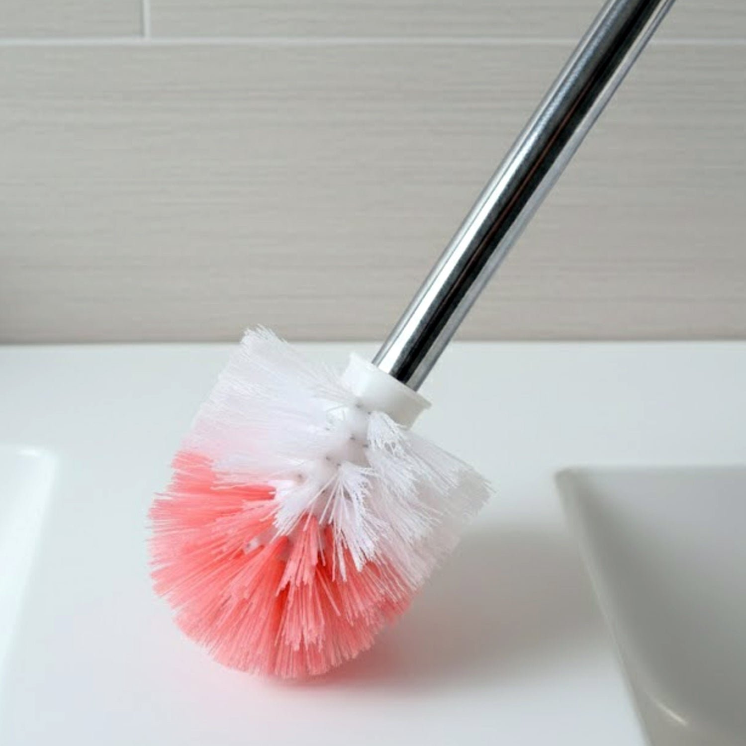 Toilet Cleaning Brush – Long Handle for Deep Cleaning - Image 4