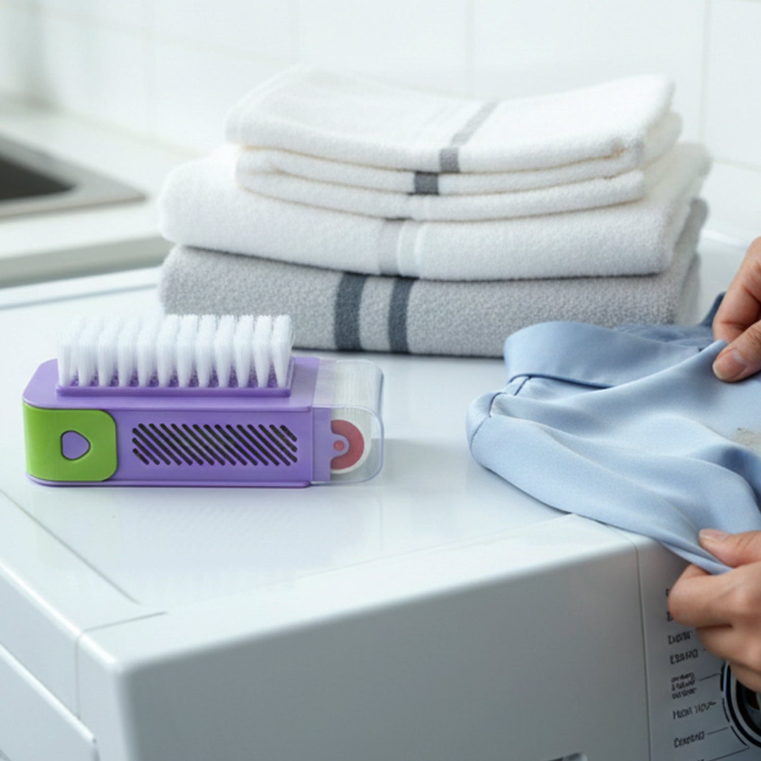 Multi-Functional Cleaning Brush – Ergonomic Roller & Tough Bristles - Image 5