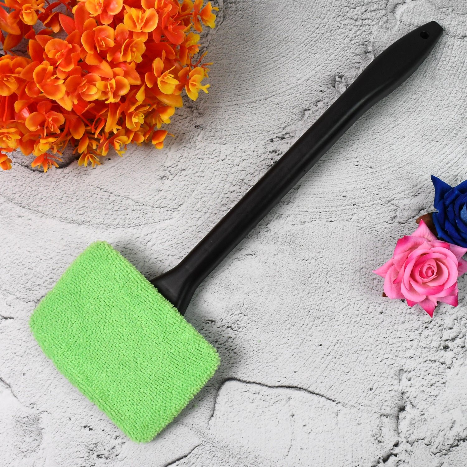 Car Windshield Cleaner - Microfiber Wiper for Streak-Free Shine | Velvet Wheels - Image 3