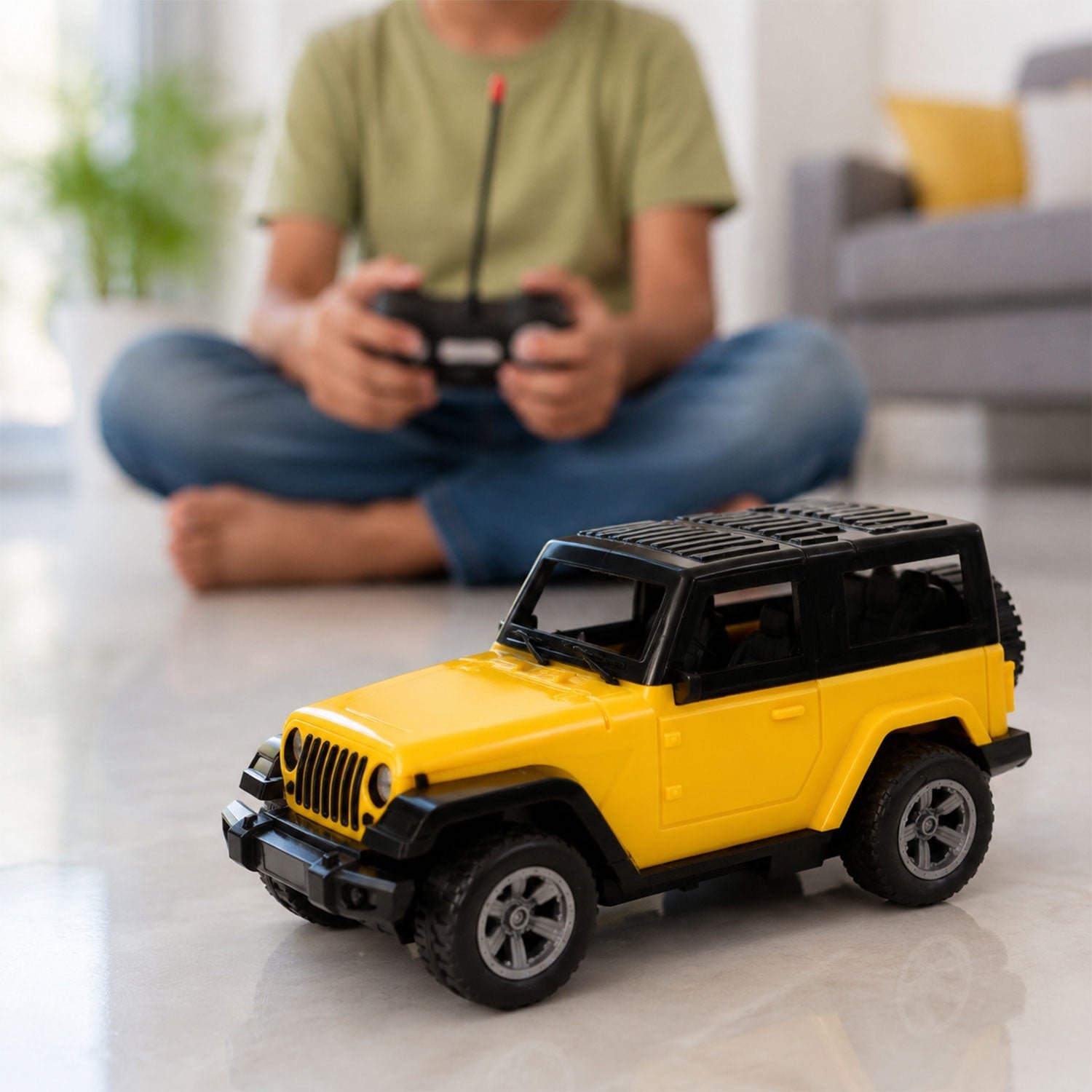 Remote Control 4x4 Off Road Jeep Toy Car – Rugged & Easy to Control - Image 4