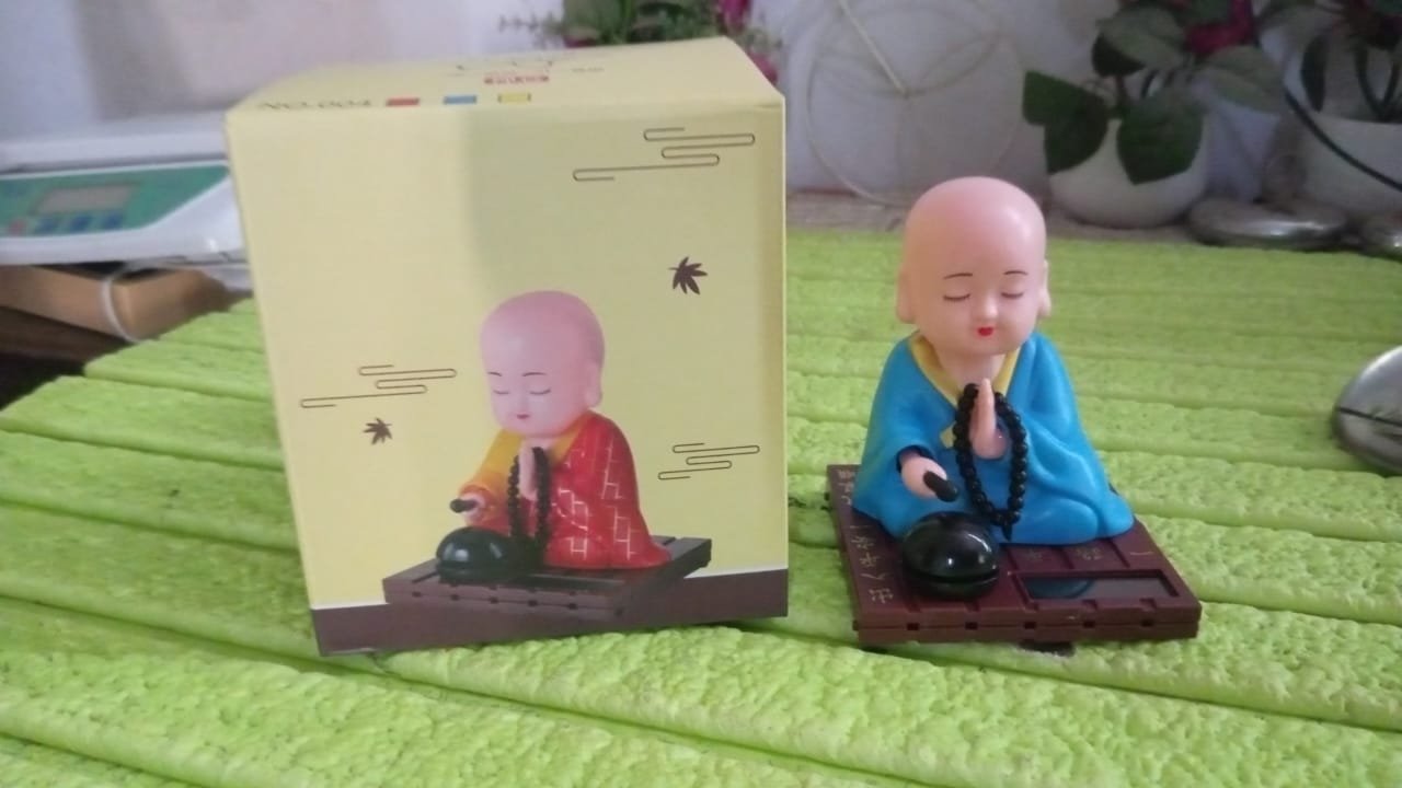 Solar Buddha Statue - Moving Head & Hand Decor | XcelCraft - Image 10