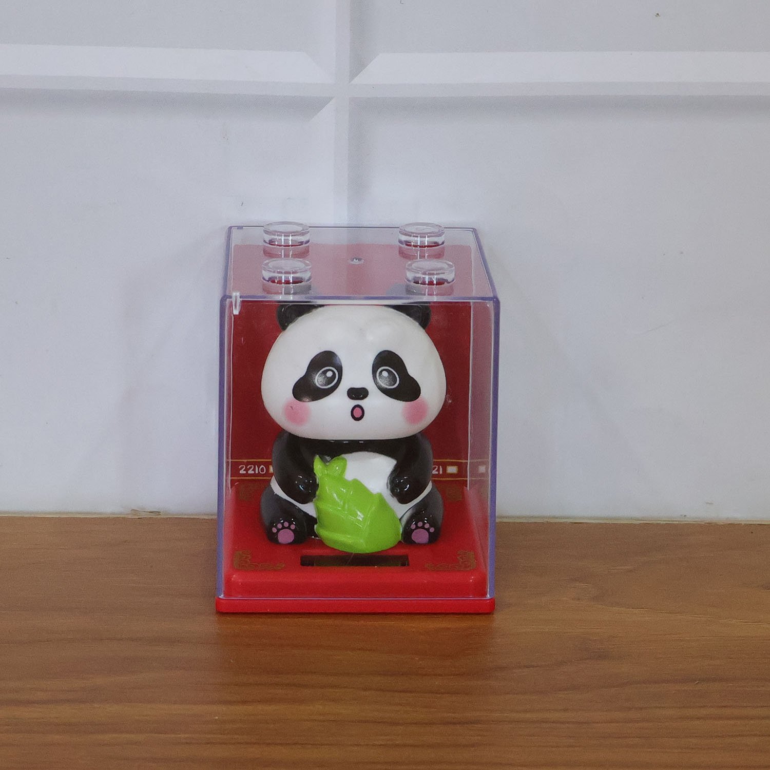 Solar Powered Panda Showpiece – Eco-Friendly Moving Head Decor - Image 9