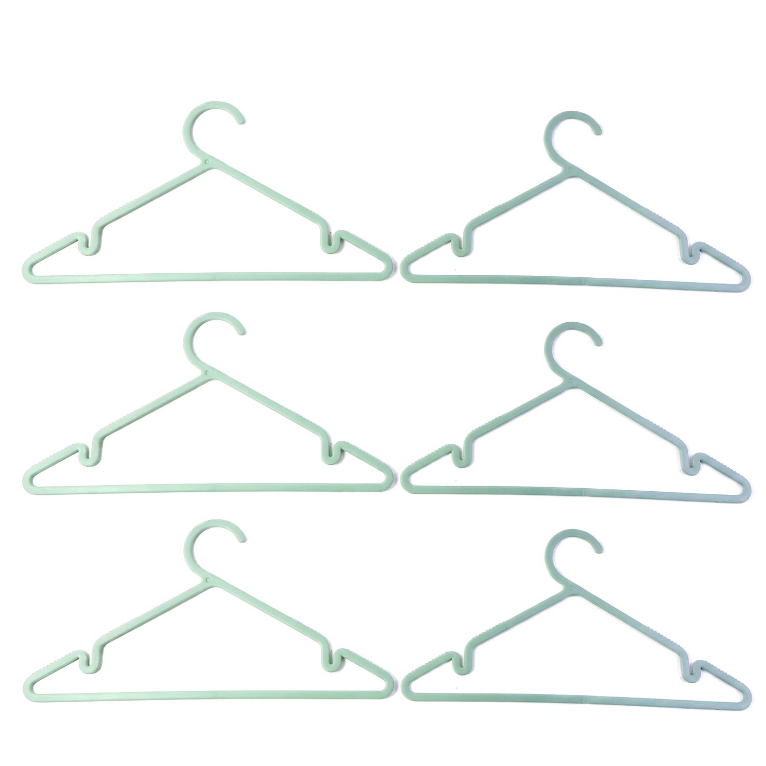 Plastic Clothes Hangers – Non-Slip Design for Safe Grip and Organization - Image 4