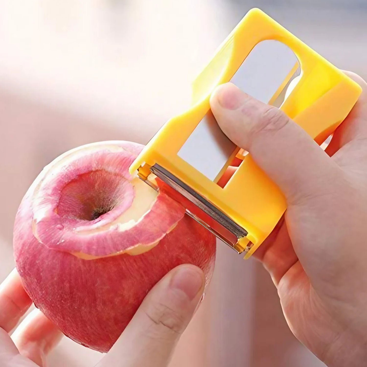 Multipurpose Vegetable Sharpen & Peeler – Compact Kitchen Tool - Image 4