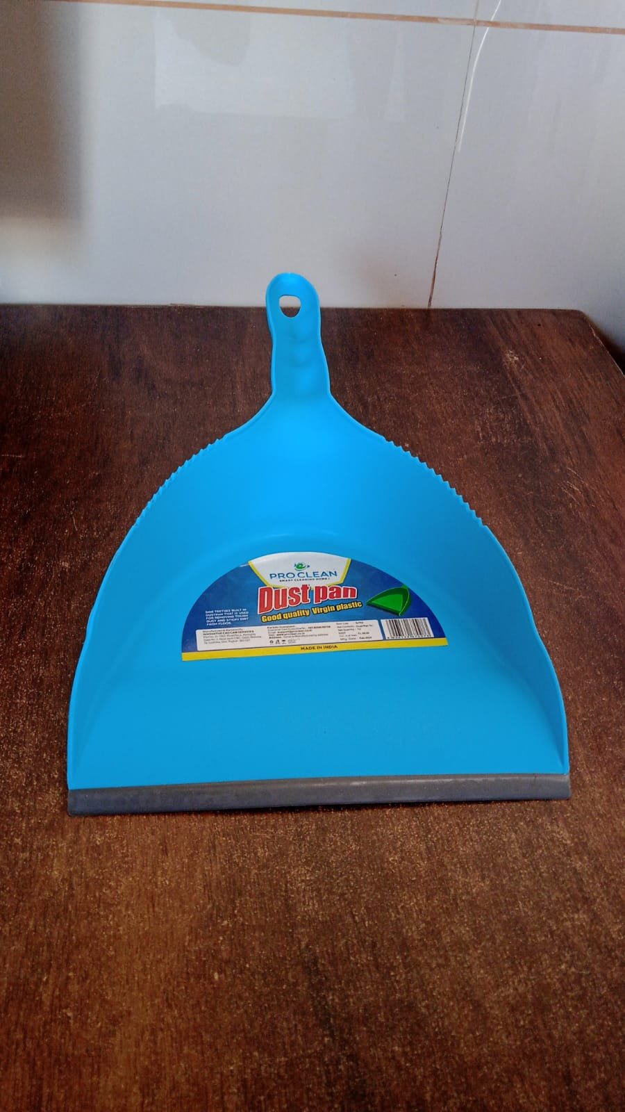 Plastic Dustpan - Heavy Duty & Easy Clean | Pro Clean - Image 7