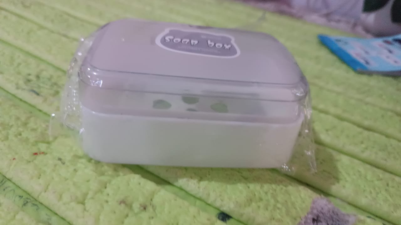 Self-Draining Soap Dish - Portable & Leakproof | VelvetBubbles - Image 7