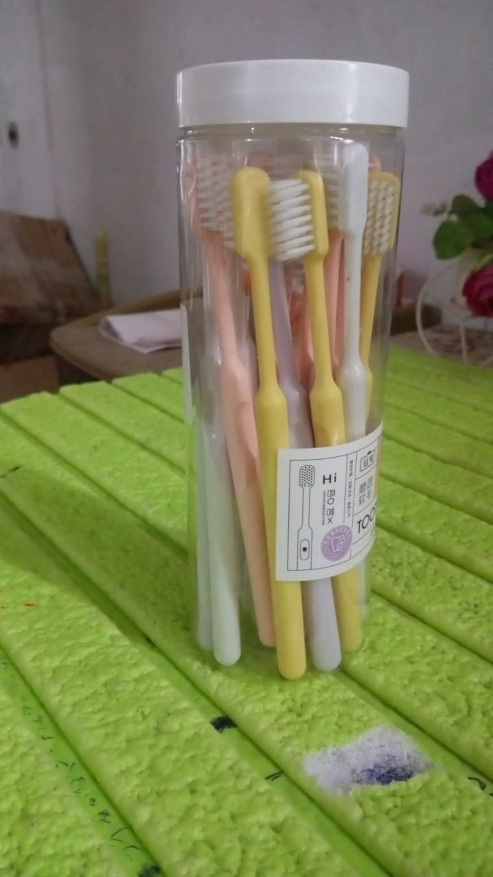 Soft Plastic Toothbrush Set – 20 Pcs with Travel Box | BrushedUp - Image 8