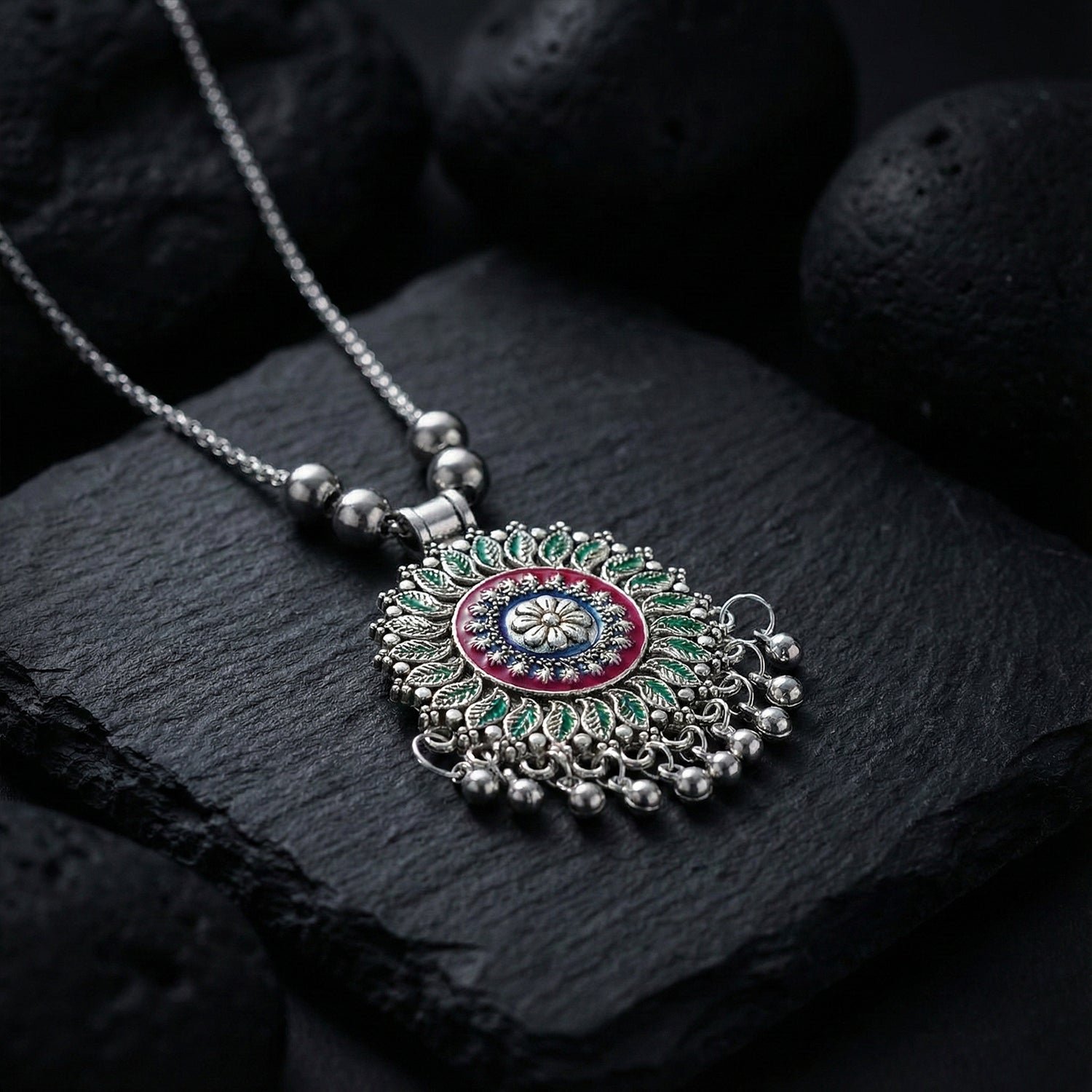 Floral Mandala Pendant Necklace – Antique Silver-Tone Oxidized Design