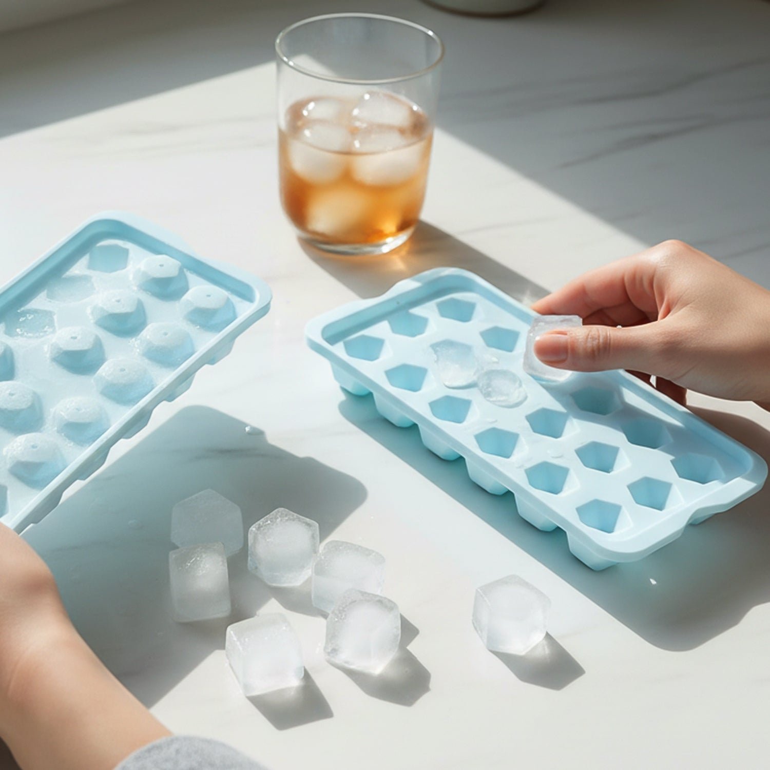 Plastic Ice Cube Tray – Multiple Ice Cubes for Quick Freezing - Image 5