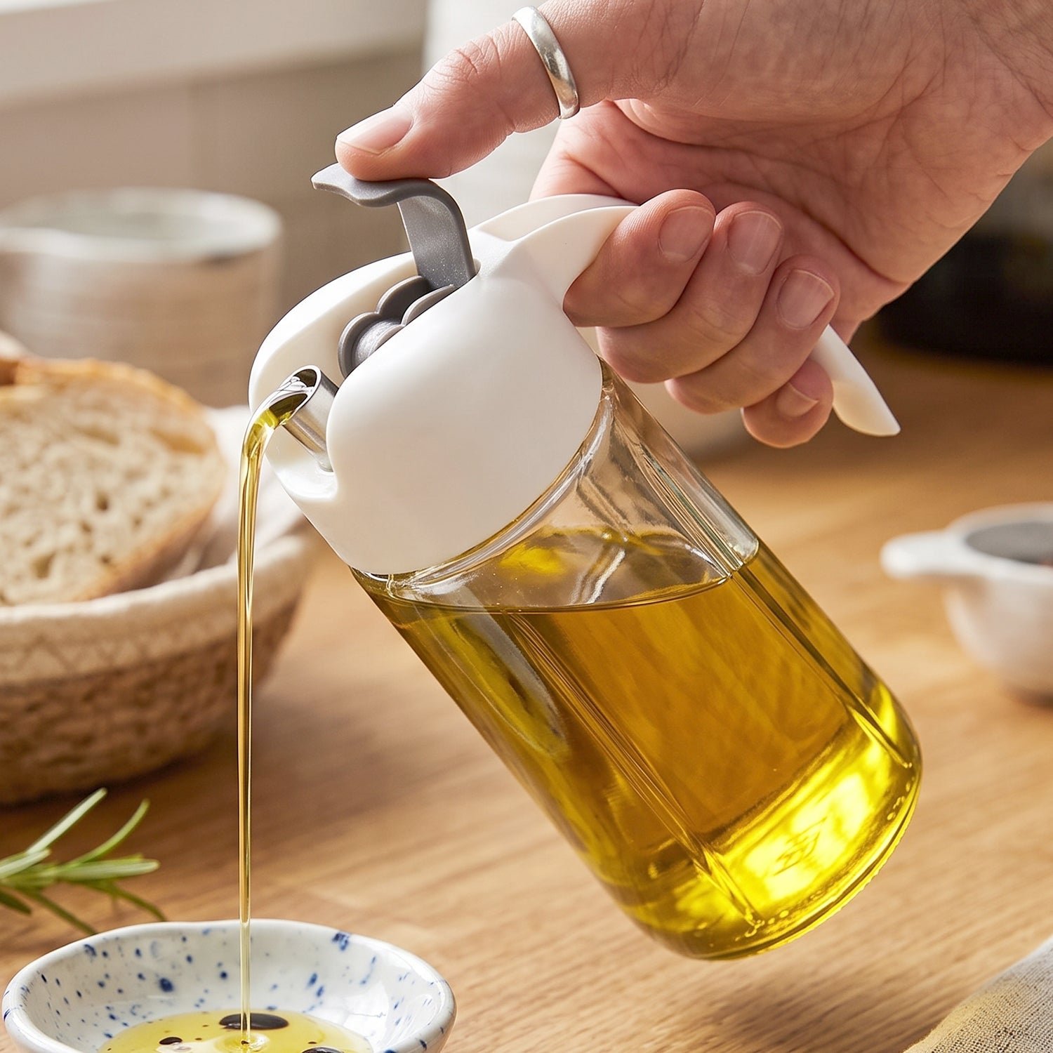 Glass Oil Dispenser Bottle with Auto Open Close Spout Lid and Easy Handle (1 Pc) - Image 3