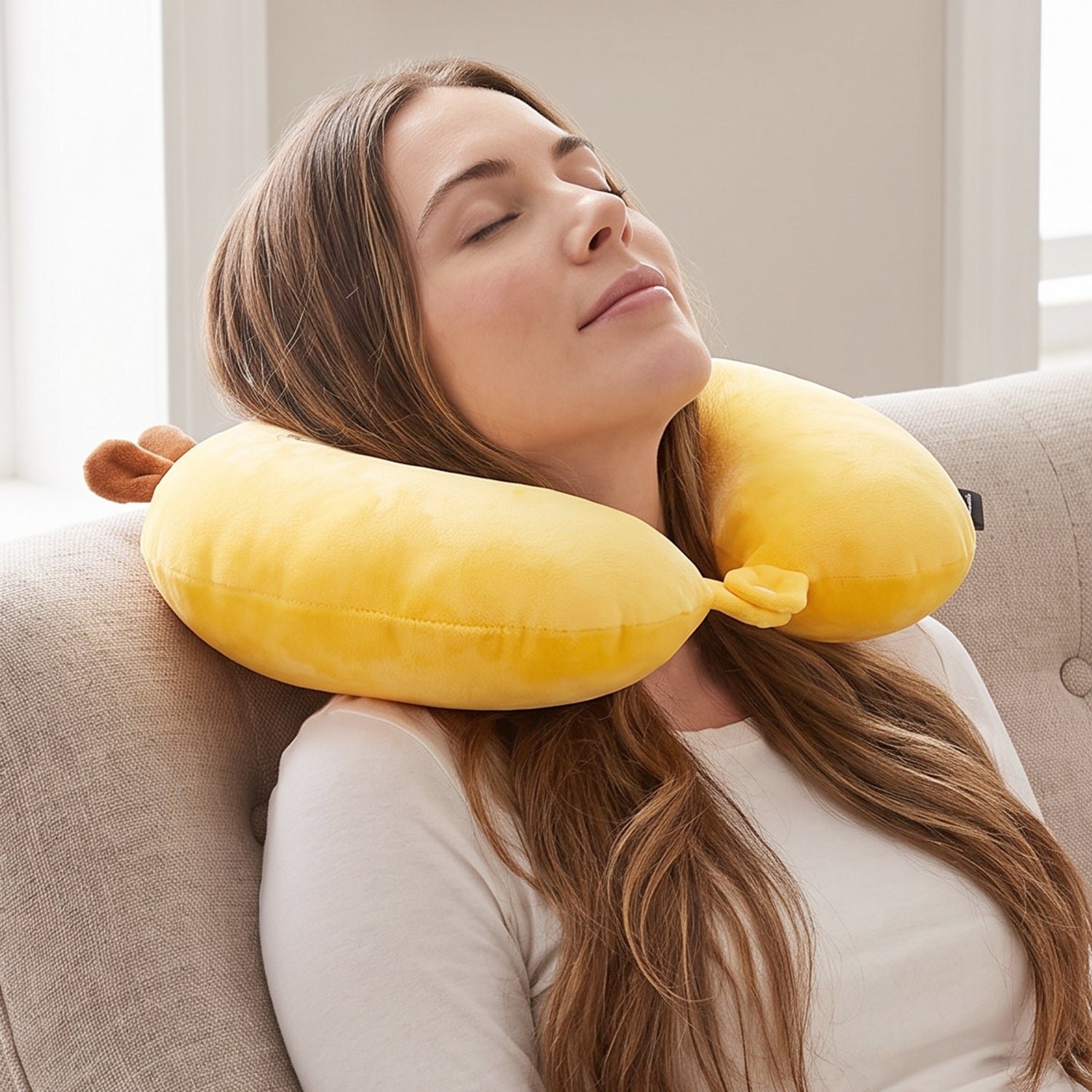 U-Shaped Travel Neck Pillow, Cute Capybara Soft Plush Pillow for Travel (1 Pc) - Image 3