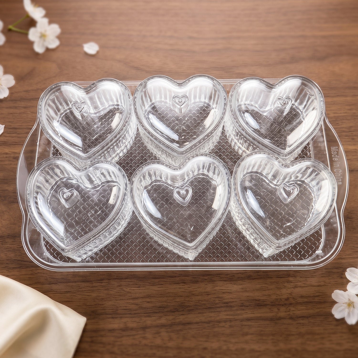 Heart Shape Dessert Bowl Set 6 Pc with Tray and Lids Serving Bowls (6 Pc Set) - Image 4