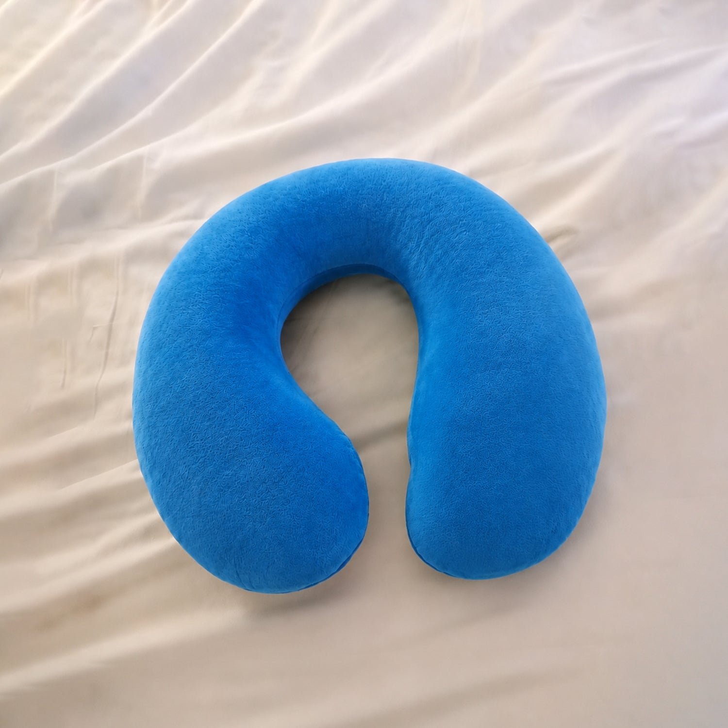 U Shaped Soft Neck Pillow Blue Travel Pillow Head Neck Support (1 Pc) - Image 4