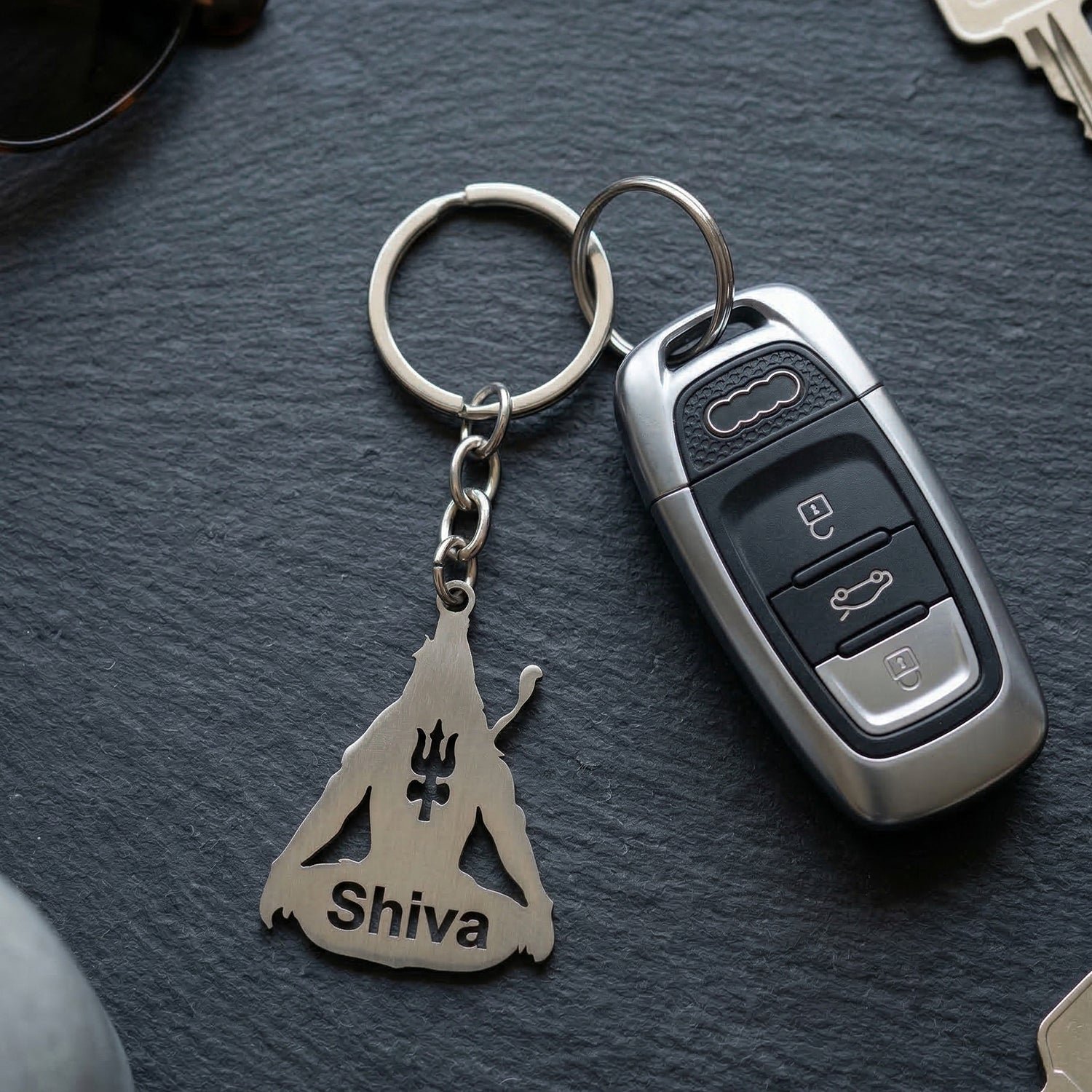 Lord Shiva Trishul Keychain – Durable Spiritual Accessory - Image 3