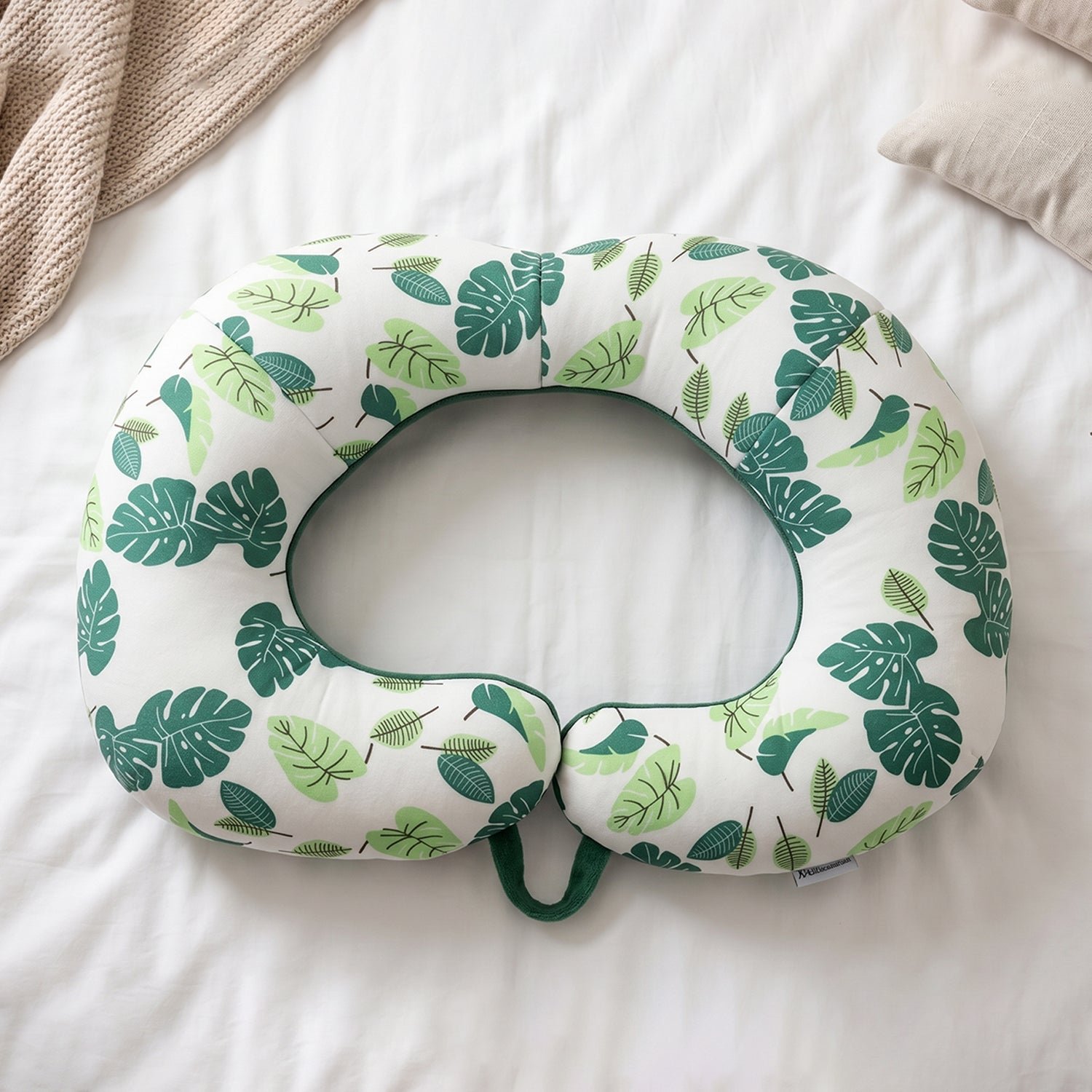 U Shaped Neck Pillow Green Leaf Print Travel Pillow Soft Head Support (1 Pc) - Image 3
