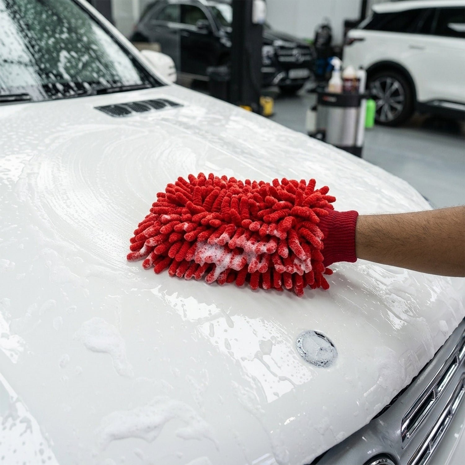 Microfiber Chenille Car Wash Glove for Scratch-Free Cleaning and Detailing (1 Pc) - Image 8
