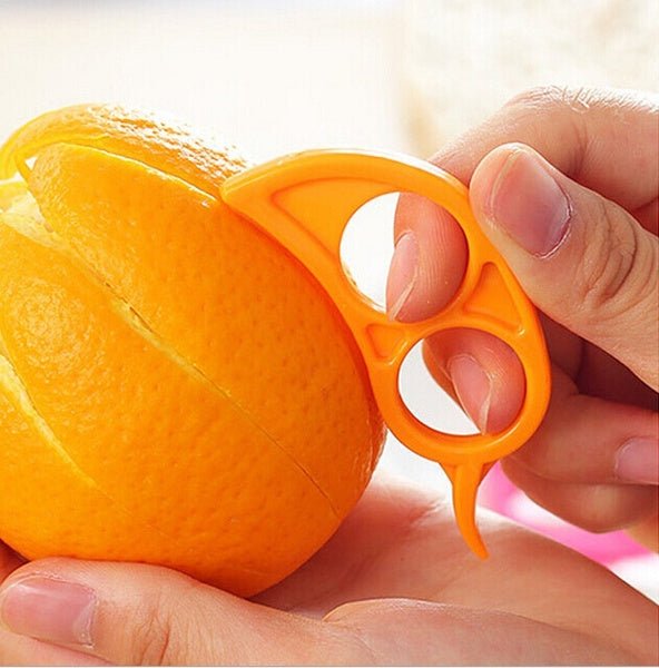 Snail Orange Peeler – Easy Ring Design for Mess-Free Citrus | Quickslice - Image 3
