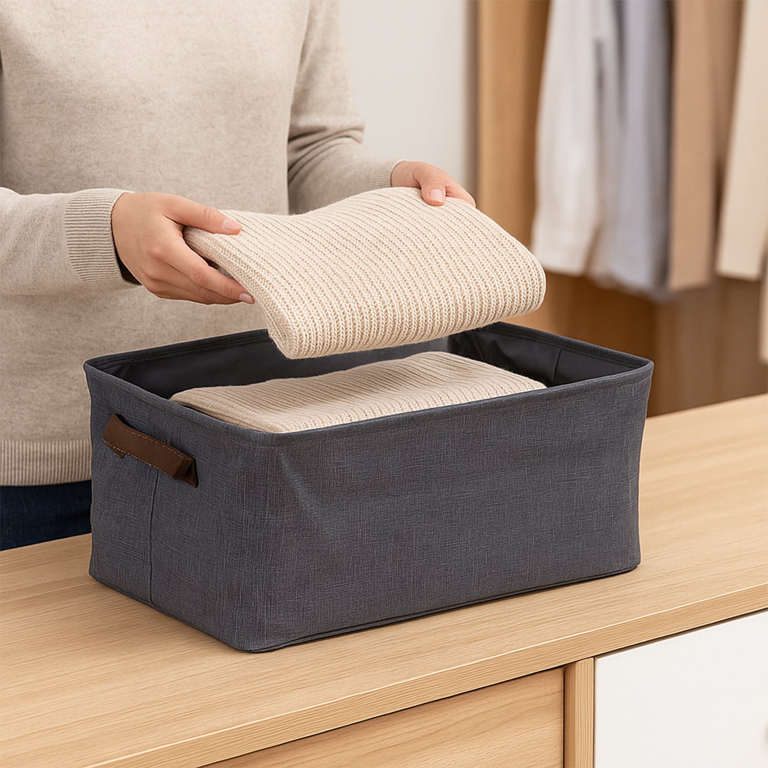 Foldable Cloth Storage Organizer Bag – Lightweight & Portable 46x27 cm - Image 3