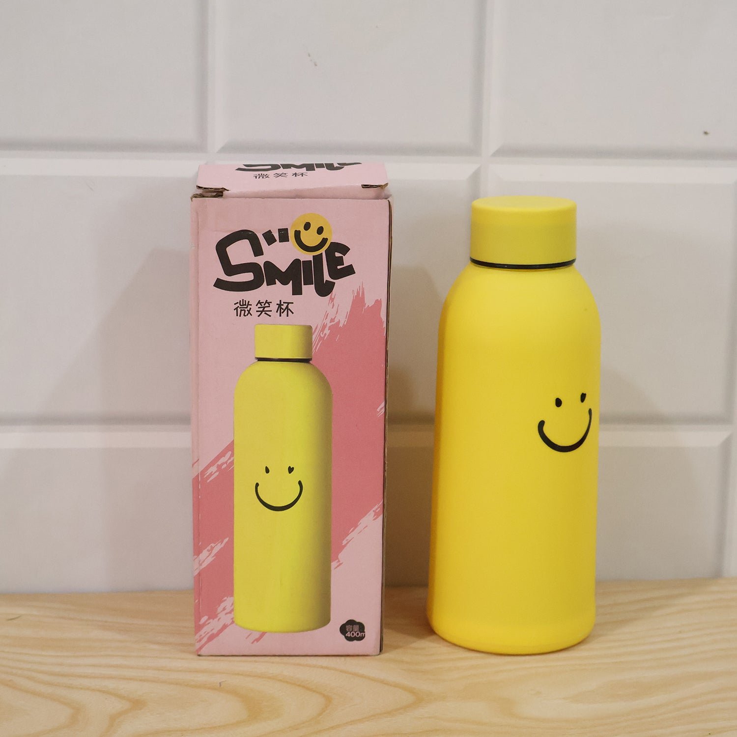 400 ML Smiley Face Glass Water Bottle with Silicone Sleeve for Office (1 Pc) - Image 9